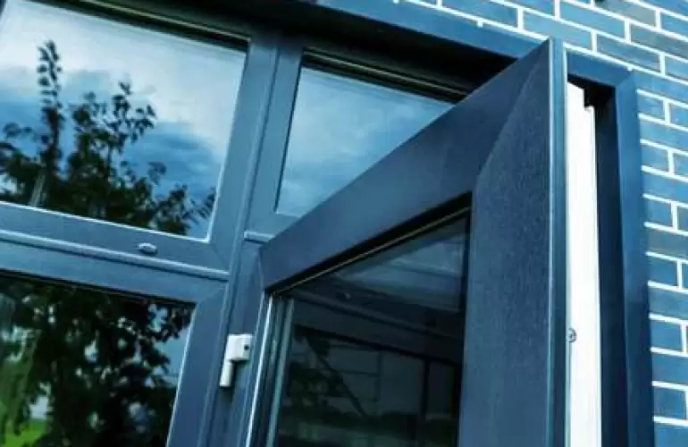 Остекление Рехау